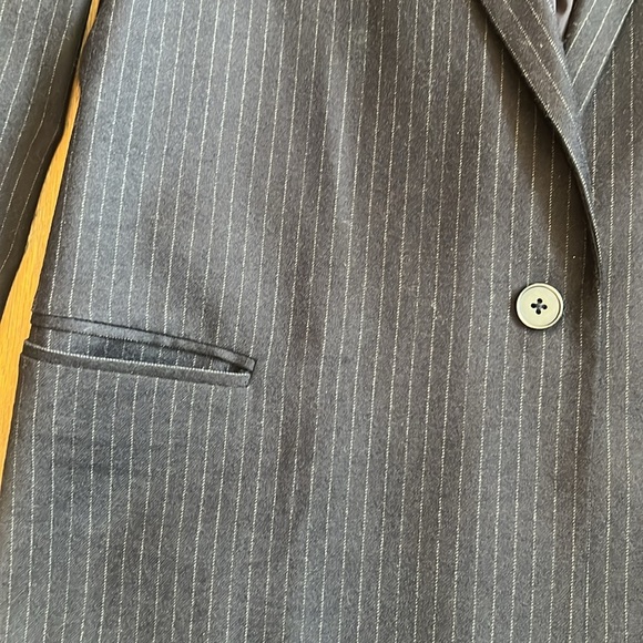 Frank & Oak Navy Blue Blazer (part of a set) - Picture 3 of 7